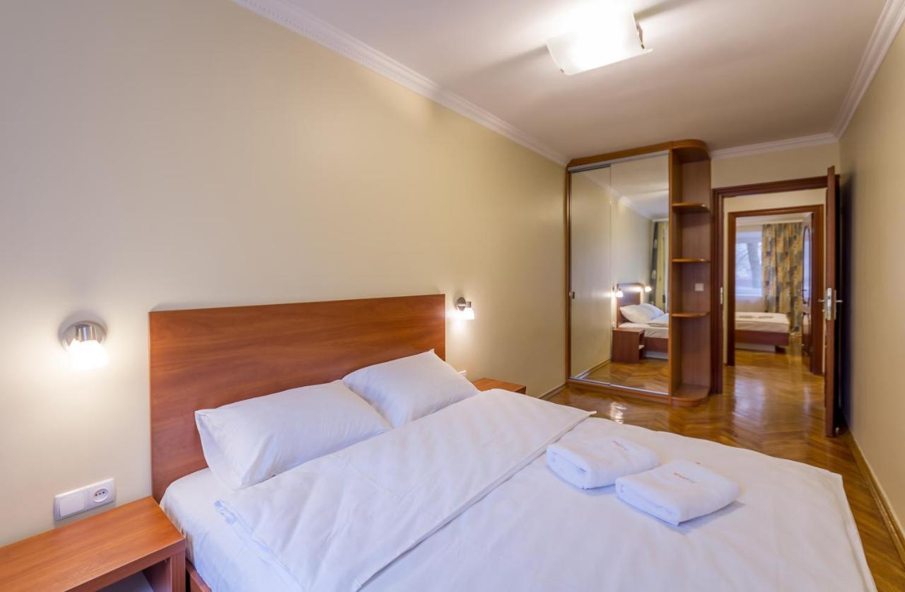 Apartment On Leonida Pervomais'Koho キエフ エクステリア 写真