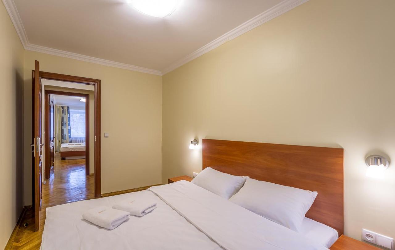 Apartment On Leonida Pervomais'Koho キエフ エクステリア 写真