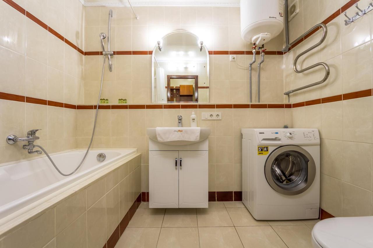 Apartment On Leonida Pervomais'Koho キエフ エクステリア 写真